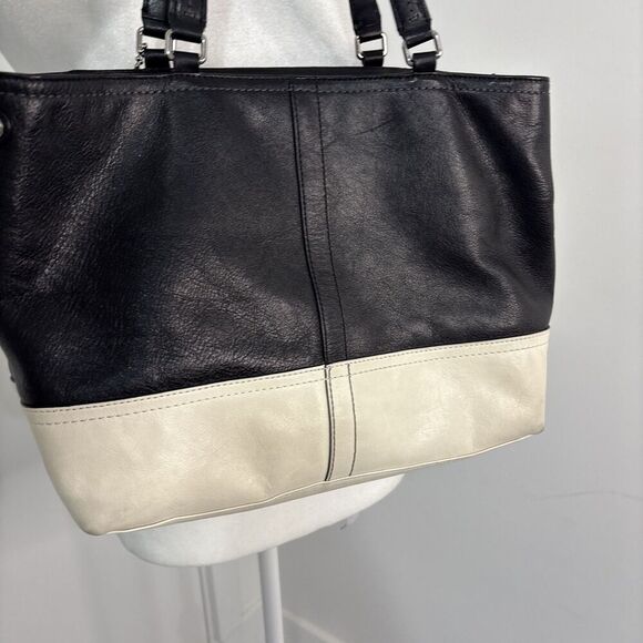 Coach New York Leather Womens Purse Handbag Black Ivory Satchel Handle Bag - Picture 6 of 16